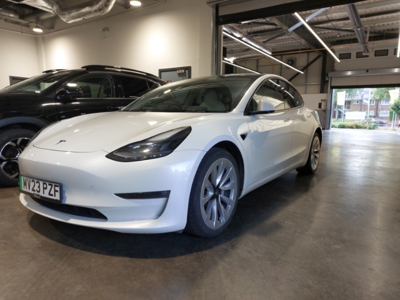 Tesla Model 3 Long Range Awd White
