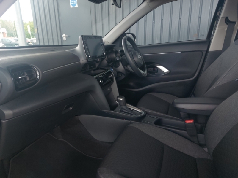 Toyota Yaris Cross 1.5 Hybrid Icon Cvt Black #5