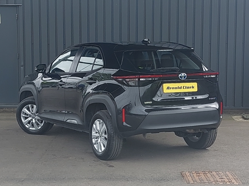 Toyota Yaris Cross 1.5 Hybrid Icon Cvt Black #2