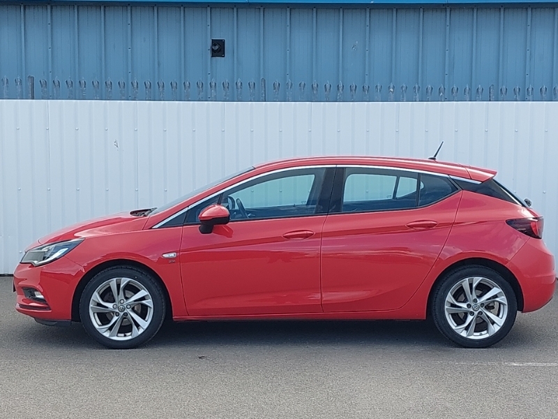 Vauxhall Astra 1.4I 16V Sri Red #4
