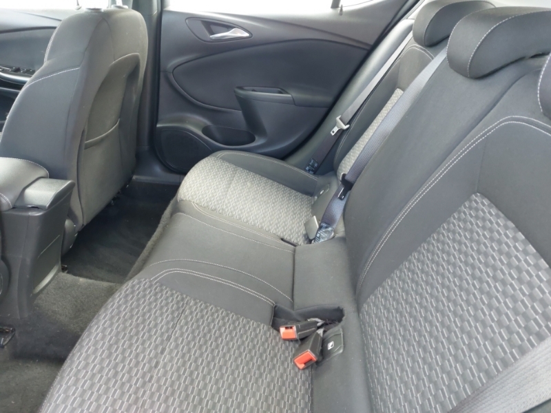 Vauxhall Astra 1.4I 16V Sri Red #6