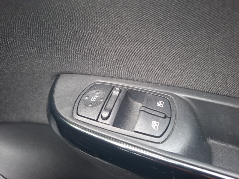 Vauxhall Corsa 1.4 Griffin Red #17