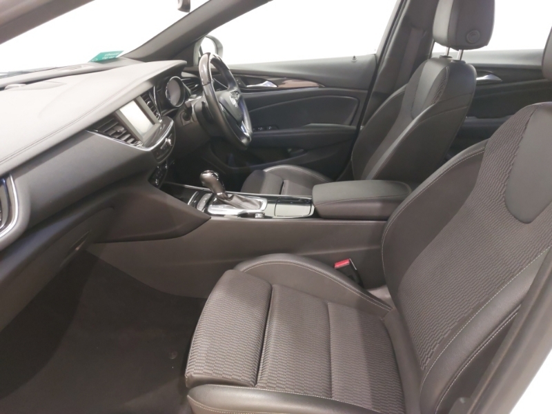 Vauxhall Insignia 1.5T Sri Vx-line Nav VU19RBO White #5