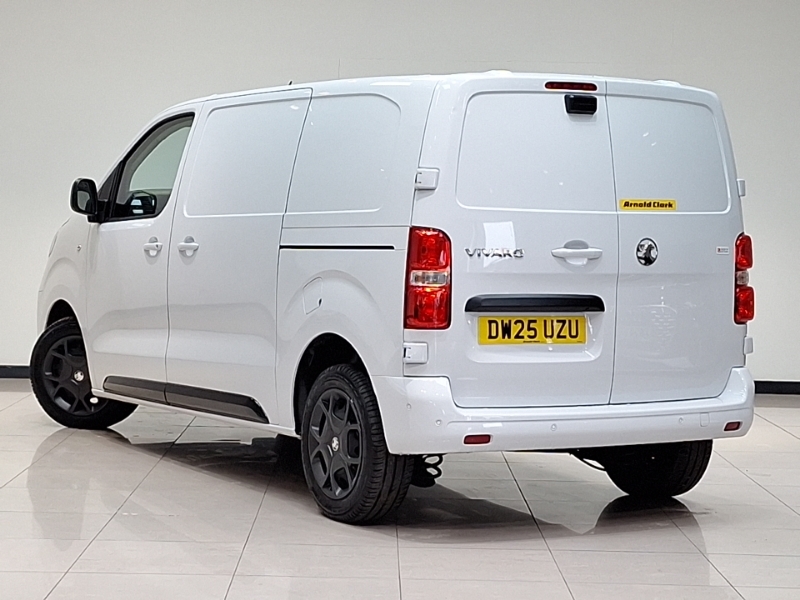 Vauxhall Vivaro 1.5 Turbo D 120 Pro H1 Van White #2
