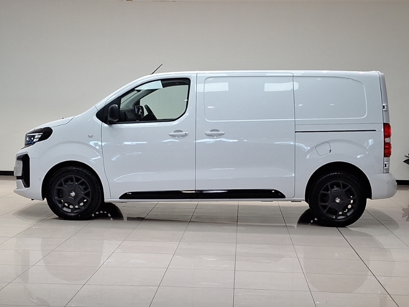 Vauxhall Vivaro 1.5 Turbo D 120 Pro H1 Van White #4