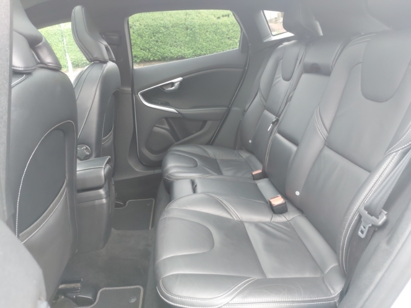 Volvo V40 T3 152 R Design Pro Silver #6