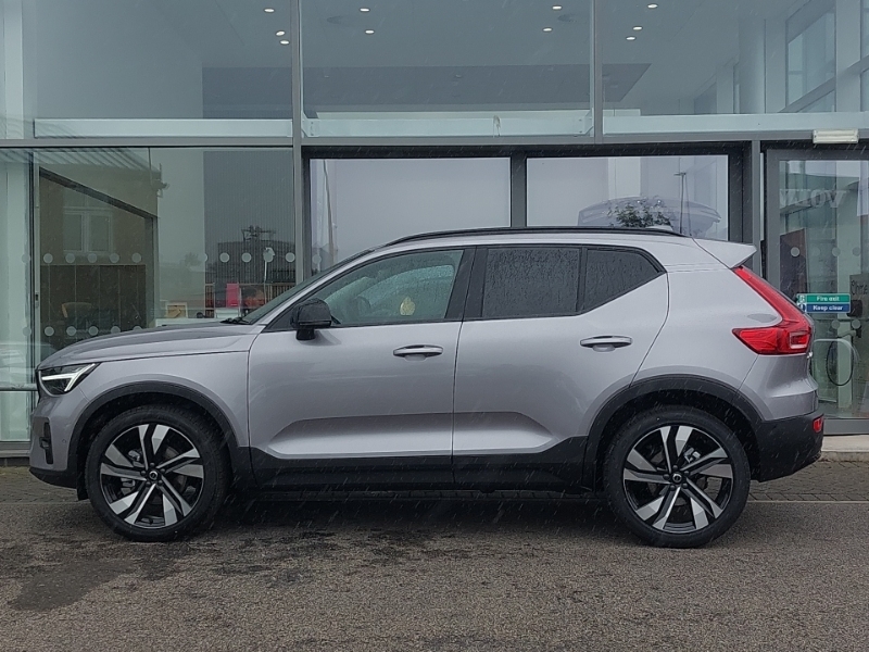 Volvo XC40 2.0 B4p Ultra Dark Silver #4