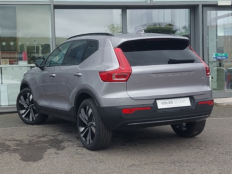 Volvo XC40 2.0 B4p Ultra Dark Silver #2