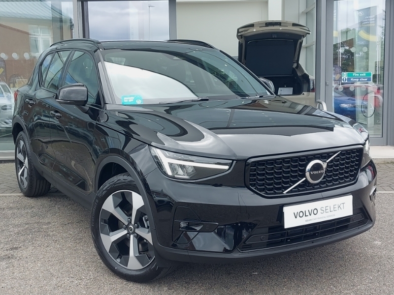 Volvo XC40 2.0 B3p Plus Dark Black