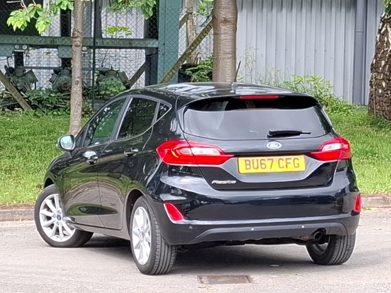 Ford Fiesta 1.0 Ecoboost Titanium Black #2