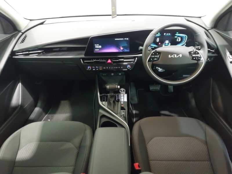 Kia Niro 1.6 Gdi 136 Hybrid Pure Dct White #3