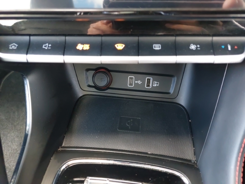 MG ZS Trophy Connect Black #17