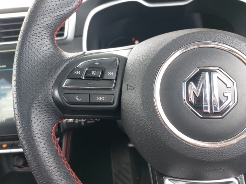 MG ZS Trophy Connect Black #12