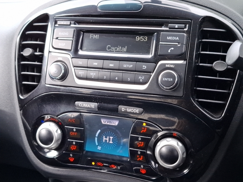 Nissan Juke Acenta Dig-t Blue #17