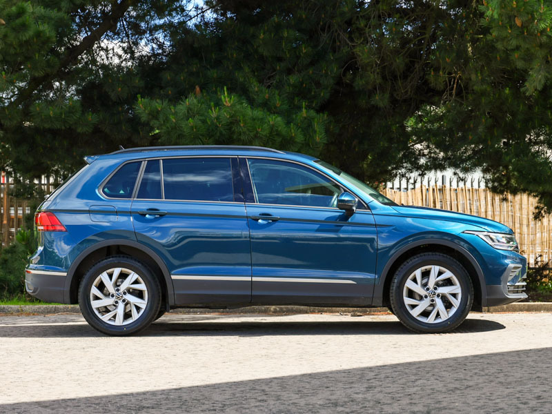 Volkswagen Tiguan 2.0 Tdi Life Dsg Blue #4