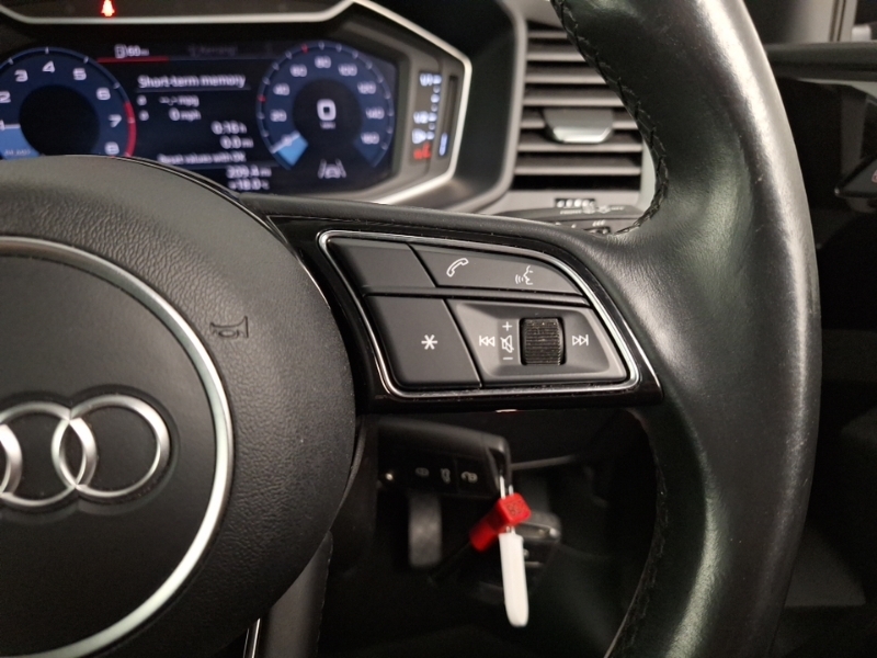 Audi A1 25 Tfsi Sport White #13