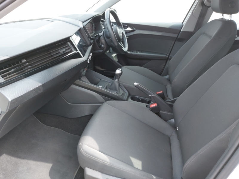 Audi A1 25 Tfsi Technik White #5