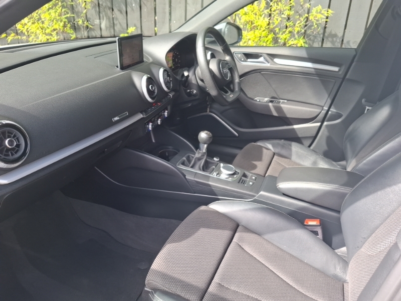 Audi A3 30 Tfsi 116 Black Edition DK19YMF White #5