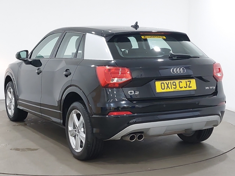 Audi Q2 35 Tfsi Sport Black #2