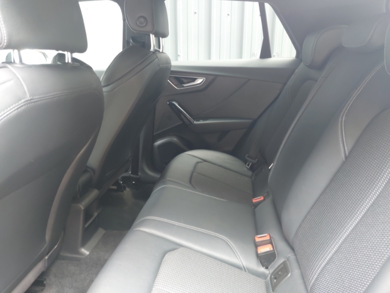 Audi Q2 30 Tfsi Black Edition Grey #6