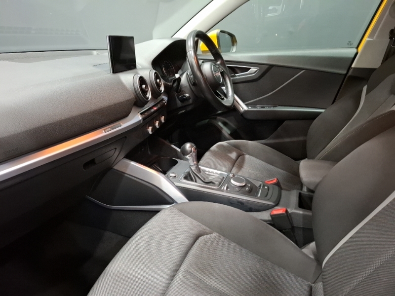 Audi Q2 1.4 Tfsi Sport S Tronic Yellow #5
