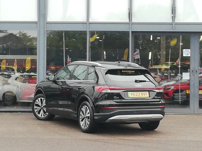 Audi Q4 E Tron 125Kw 35 55Kwh Sport Black #2