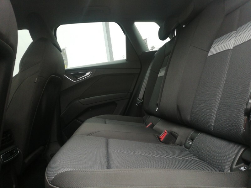 Audi Q4 E Tron 125Kw 35 55Kwh Sport Black #6