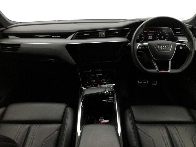 Audi Q8 e tron 250Kw 50 Quattro 95Kwh Black Edition Grey #3