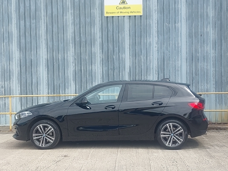 BMW 1 Series 118I 136 Sport Live Cockpit Professional Black #4