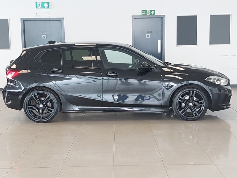 BMW 1 Series 118I M Sport Black #3