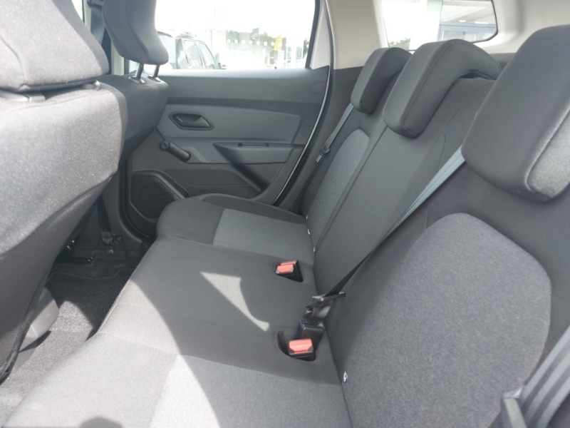Dacia Duster 1.0 Tce 90 Essential White #6