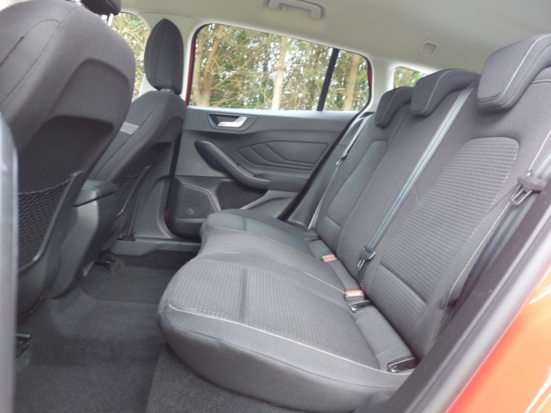 Ford Focus 1.0 Ecoboost Hybrid Mhev 125 Zetec Edition Red #6