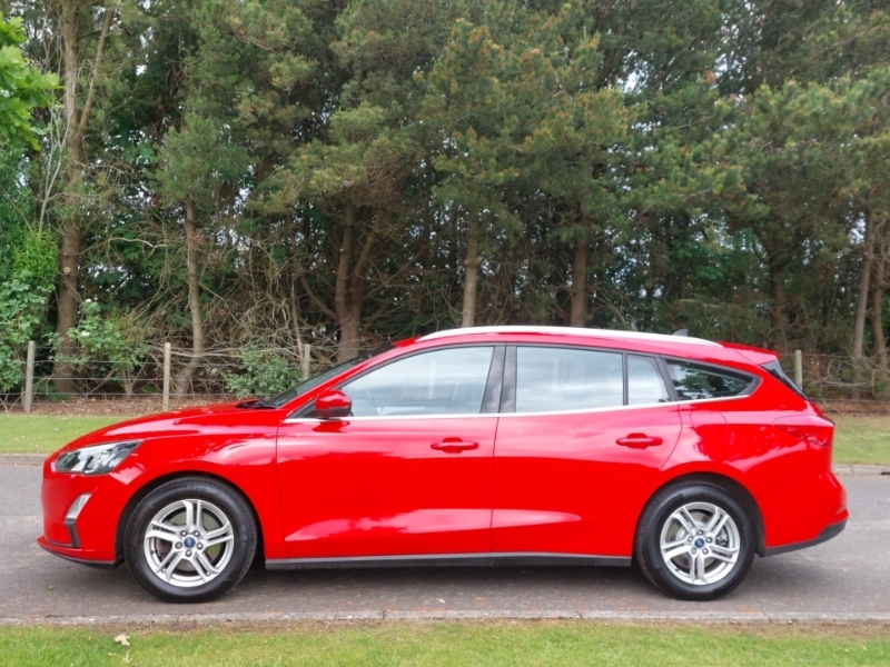 Ford Focus 1.0 Ecoboost Hybrid Mhev 125 Zetec Edition Red #4