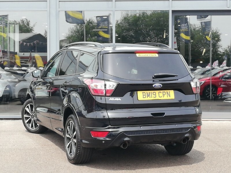 Ford Kuga 1.5 Ecoboost St-line 2Wd Black #2