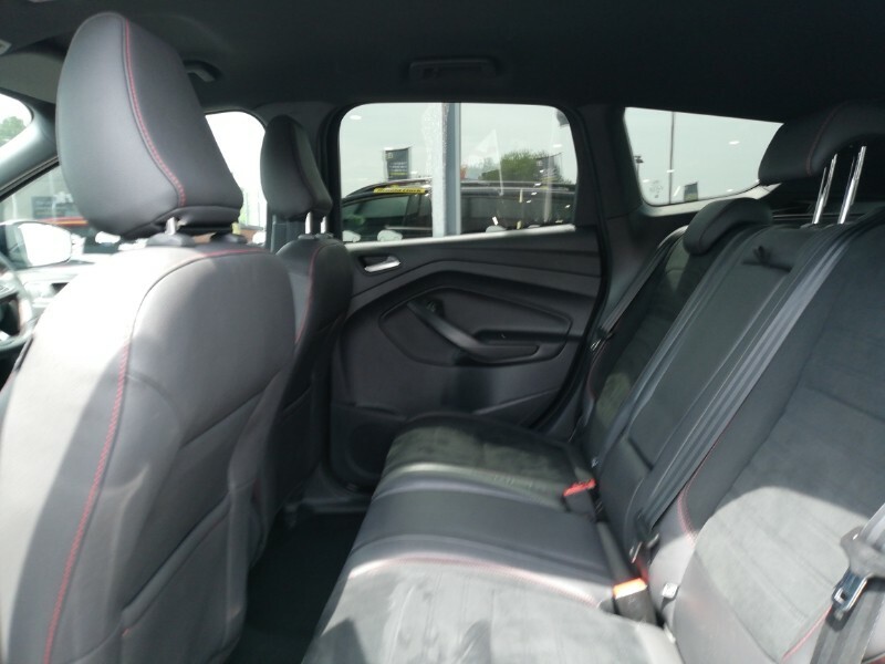 Ford Kuga 1.5 Ecoboost St-line 2Wd Black #6