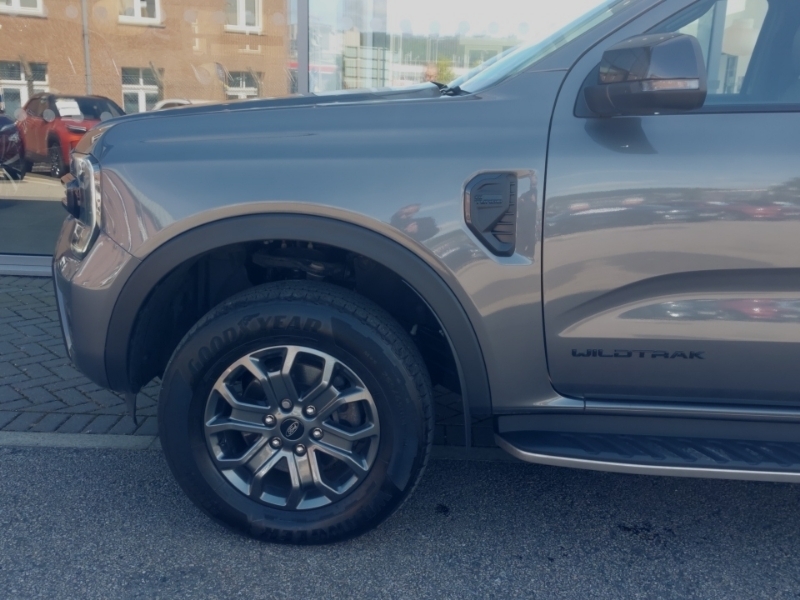 Ford Ranger Pick Up Dcab Wildtrak 3.0 Ecoblue V6 240 Red #19