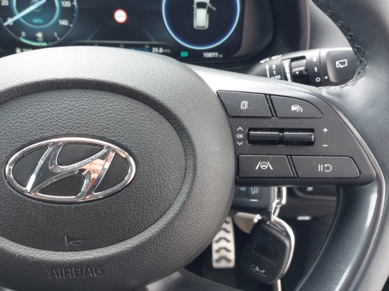 Hyundai Bayon Premium Green #13