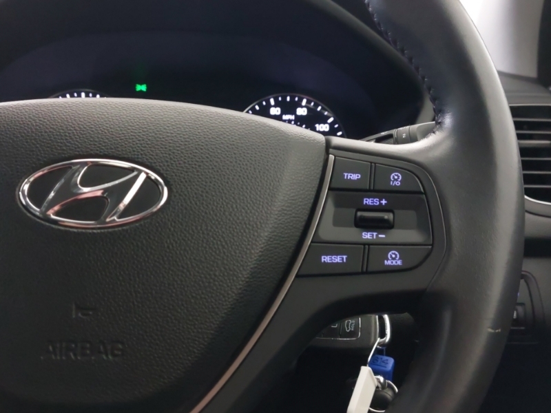 Hyundai I20 1.2L S White #13