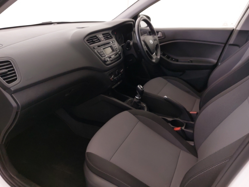 Hyundai I20 1.0T Gdi Active White #5