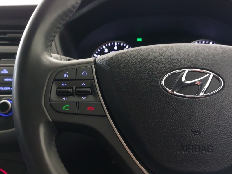 Hyundai I20 1.2L S White #12