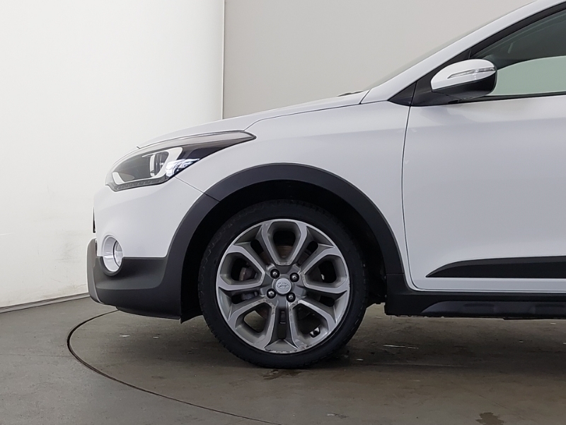 Hyundai I20 1.2L S White #19