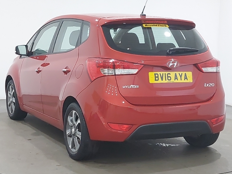 Hyundai Ix20 1.4 Blue Drive Se Red #2
