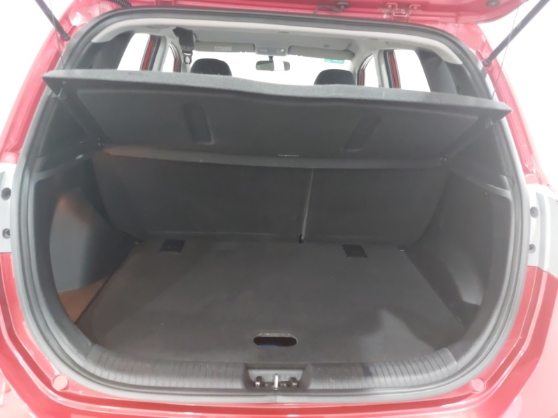 Hyundai Ix20 1.6 Se Red #18