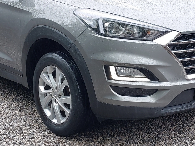 Hyundai Tucson Se Nav Red #20