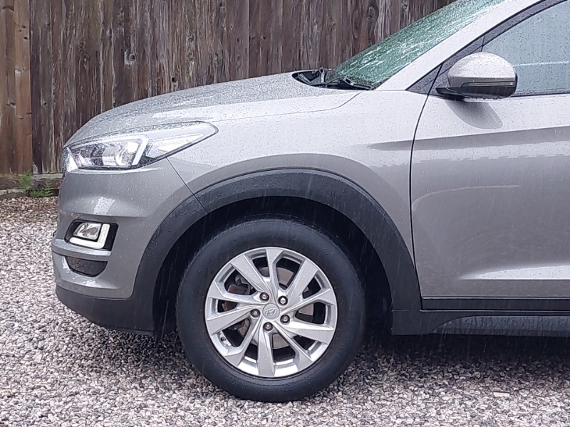 Hyundai Tucson Se Nav Red #19