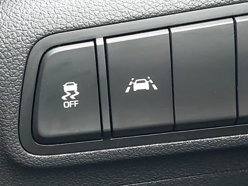 Hyundai Tucson Se Nav Red #17