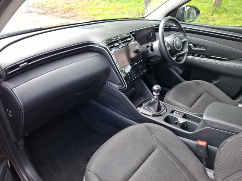 Hyundai Tucson 1.6 Tgdi Premium 2Wd Black #5