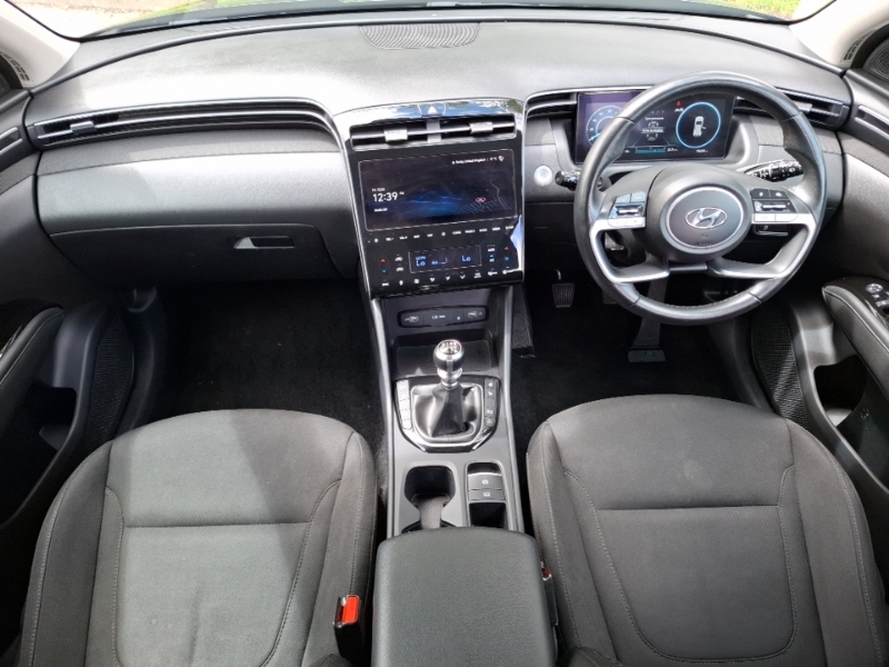 Hyundai Tucson 1.6 Tgdi Premium 2Wd Black #3