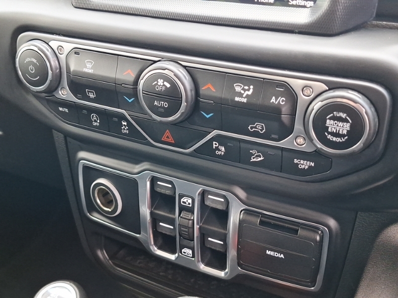 Jeep Wrangler Gme Rubicon Black #15