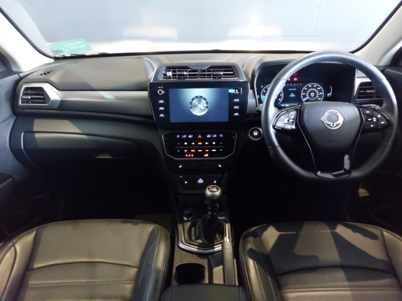 SsangYong Tivoli 1.5 K40 Silver #3